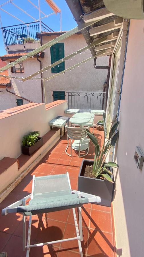 I Tetti Di Via Corradi Sanremo Exterior foto